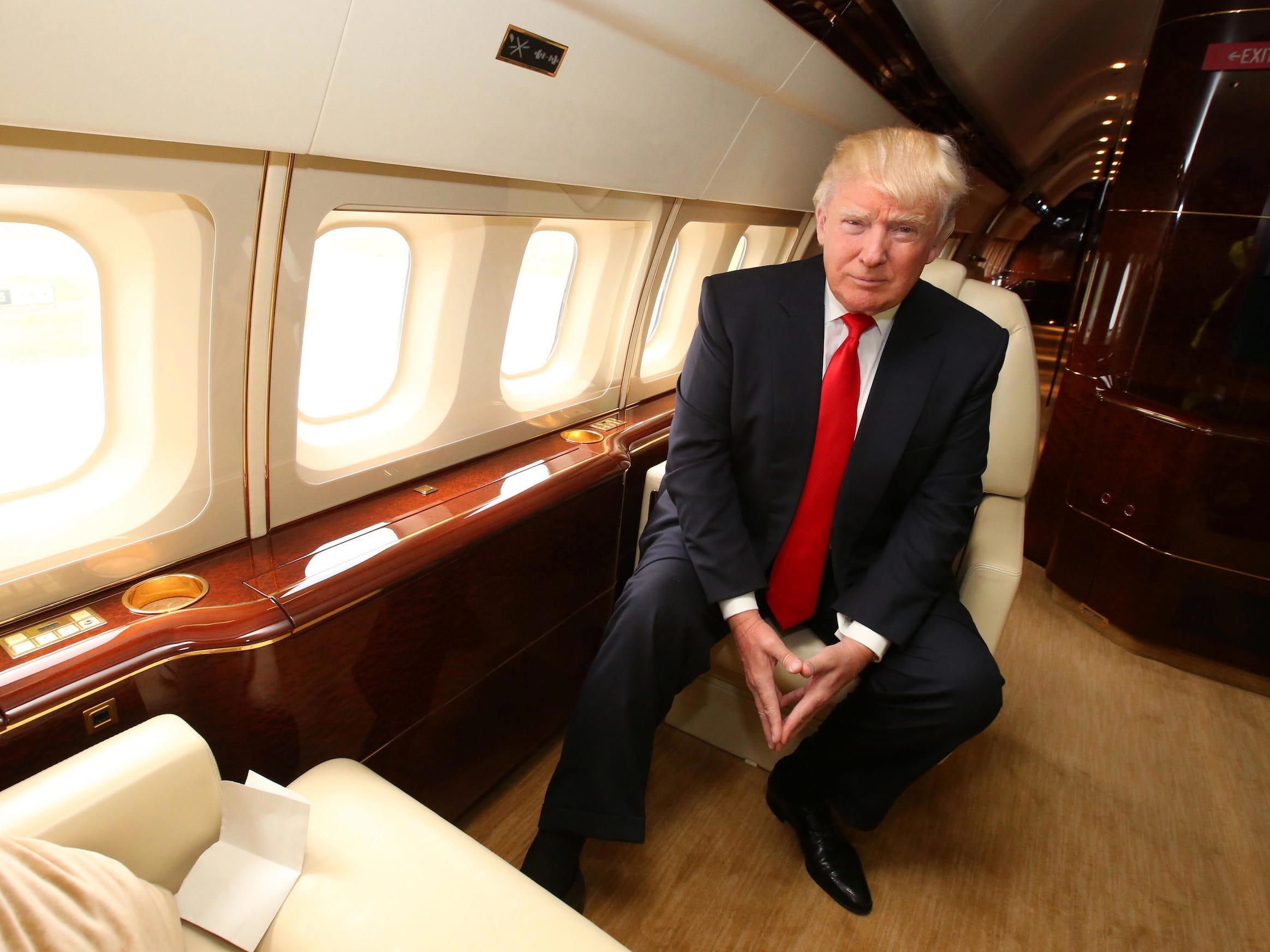 Paid Access, Guaranteed Anonymity: Inside Trump's Memecoin Dinner Paid Access, Guaranteed Anonymity: Inside Trump's Memecoin Dinner