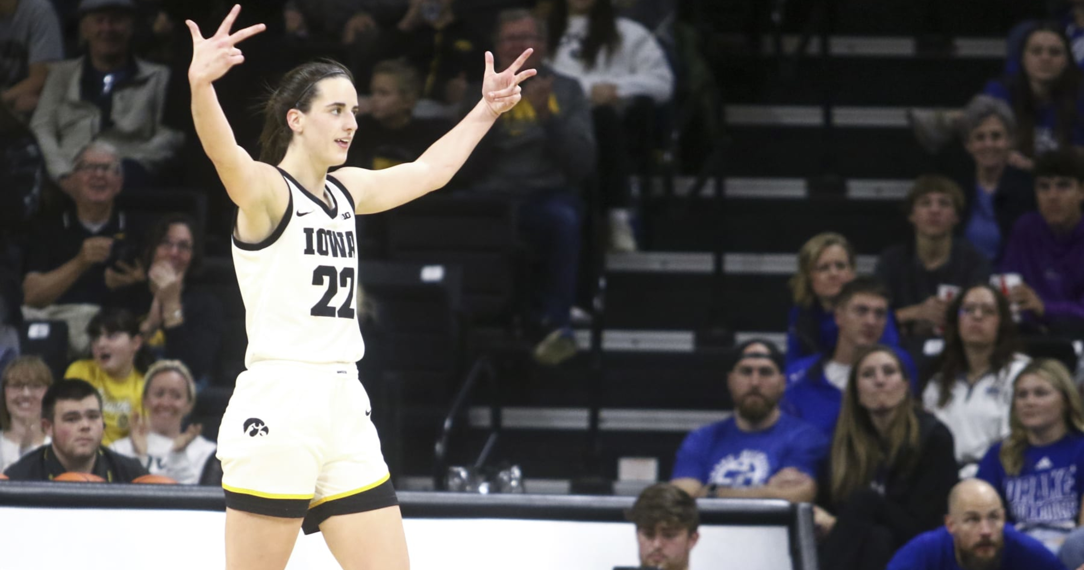 Paige Bueckers Joins UConn's Huskies Of Honor: Dom Amore's Report Paige Bueckers Joins UConn's Huskies Of Honor: Dom Amore's Report