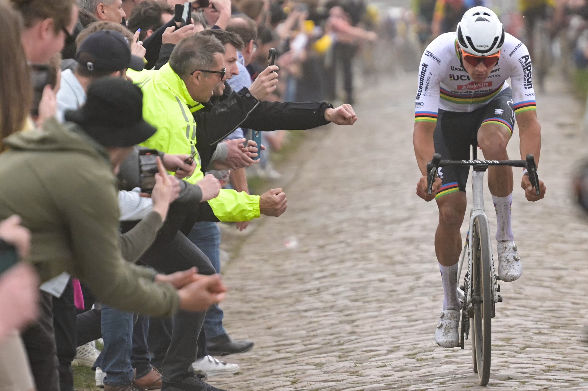 Paris-Roubaix 2024: Van Der Poel Third, Pogacar Lags