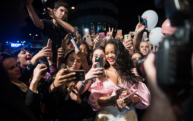 Parisian Elegance: Rihanna At Fenty Beauty Event & Fan Encounter Parisian Elegance: Rihanna At Fenty Beauty Event & Fan Encounter