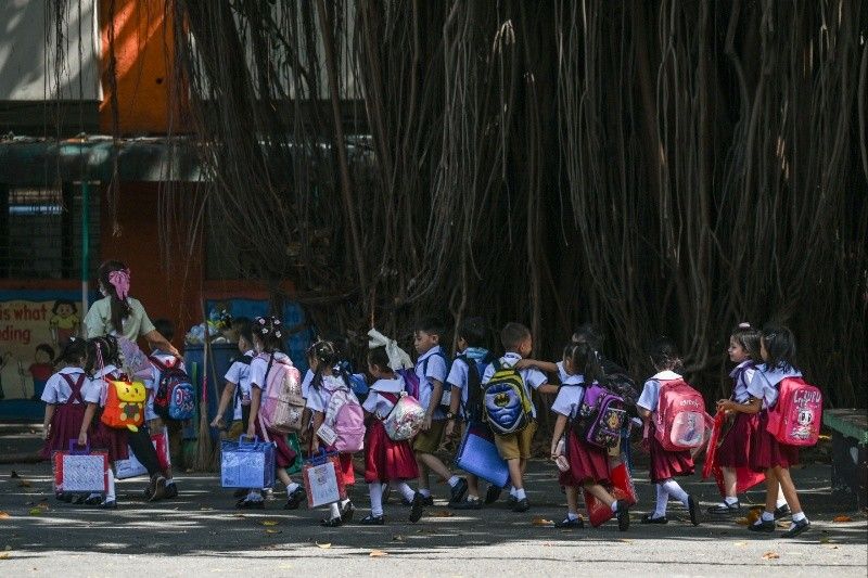Philippine Capital: Half Its Schools Closed By Heat Wave Philippine Capital: Half Its Schools Closed By Heat Wave