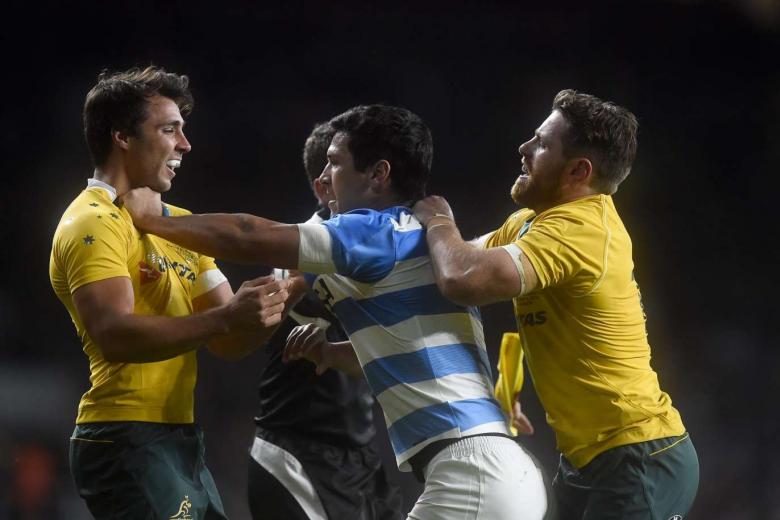 Phipps Challenges Australian Rugby's Supremacy Phipps Challenges Australian Rugby's Supremacy
