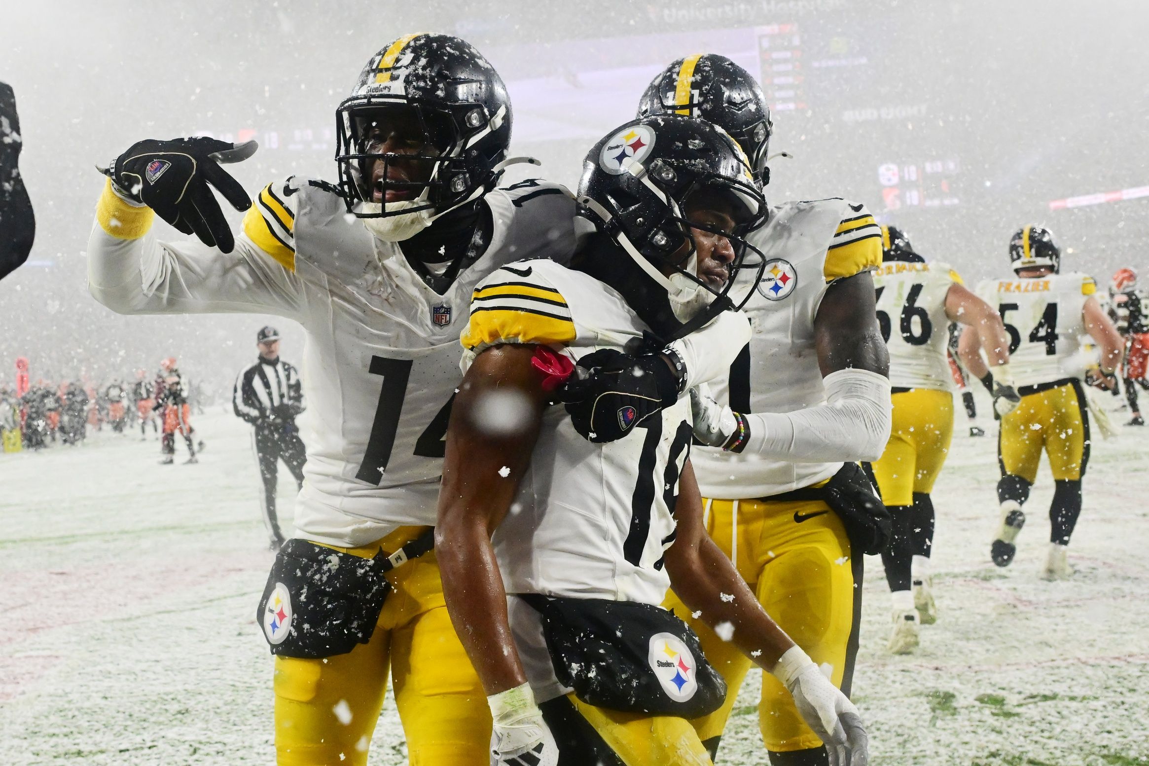 Pittsburgh Steelers: Insider Details Reasons Behind Pickens Trade Decision Pittsburgh Steelers: Insider Details Reasons Behind Pickens Trade Decision