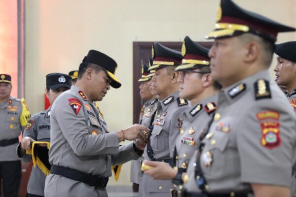 Polda Bali: Irjen Daniel Pimpin Sertijab 7 Pamen, Sampaikan Pesan Penting Ini Polda Bali: Irjen Daniel Pimpin Sertijab 7 Pamen, Sampaikan Pesan Penting Ini