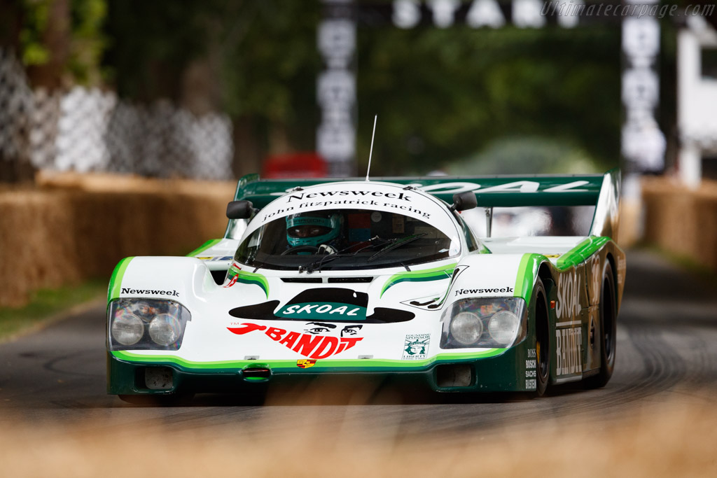 Porsche 956: Müzede Tavana Neden Asılı? Porsche 956: Müzede Tavana Neden Asılı?