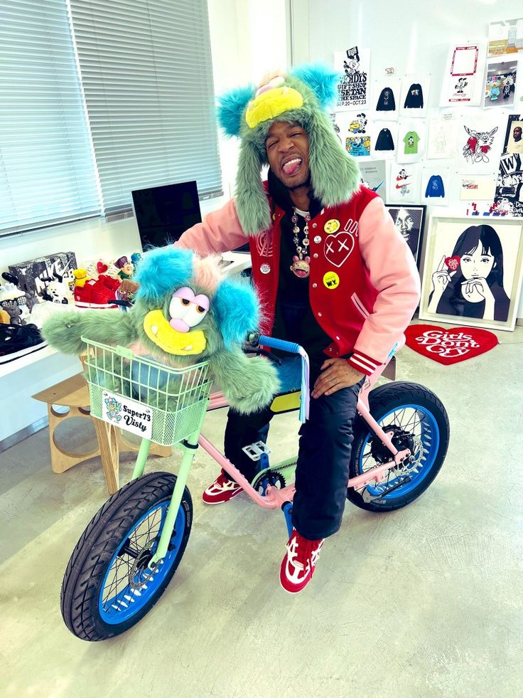 Rare Kid Cudi Collectibles Command High Prices At Auction Rare Kid Cudi Collectibles Command High Prices At Auction