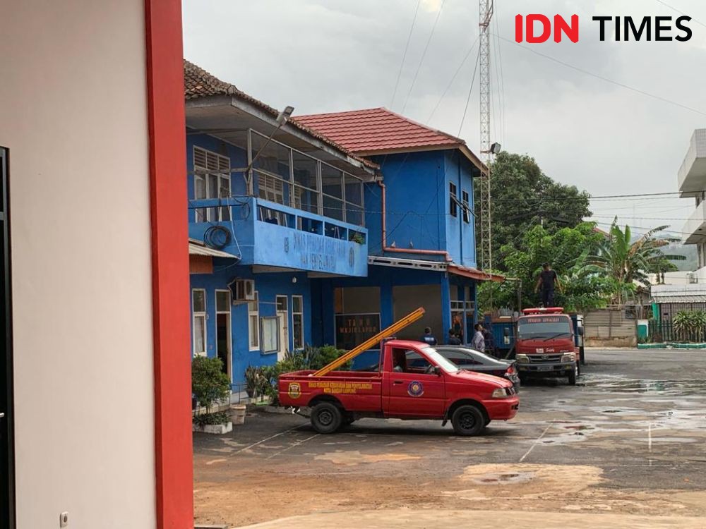 Rekor Penyelamatan Damkar Bandar Lampung: 334 Kasus Non-Kebakaran Rekor Penyelamatan Damkar Bandar Lampung: 334 Kasus Non-Kebakaran