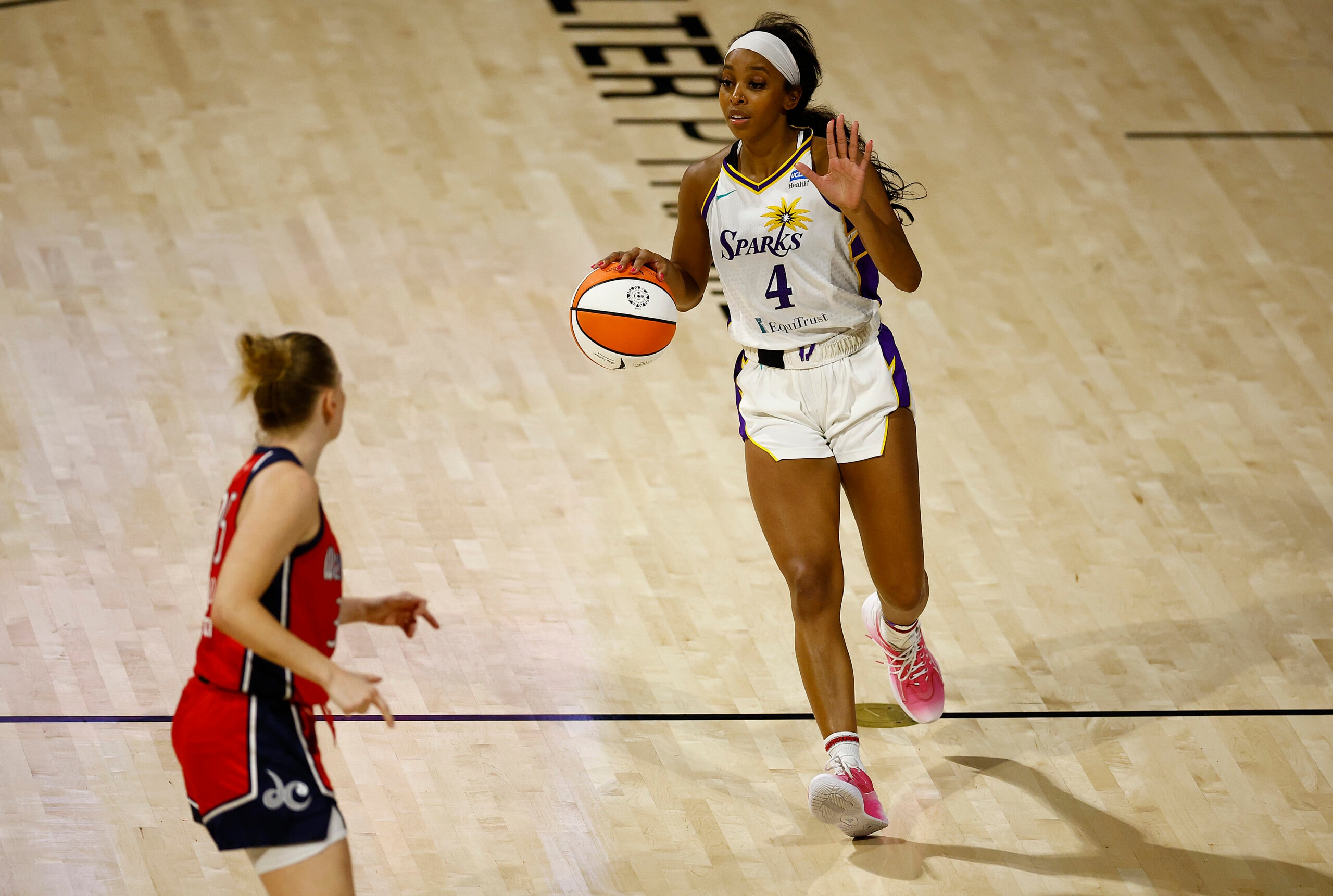 Report: Eminem In Negotiations To Acquire WNBA Team Report: Eminem In Negotiations To Acquire WNBA Team