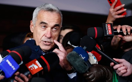 Romania Election Runoff: Far-Right Vs. Centrist Mayor Romania Election Runoff: Far-Right Vs. Centrist Mayor
