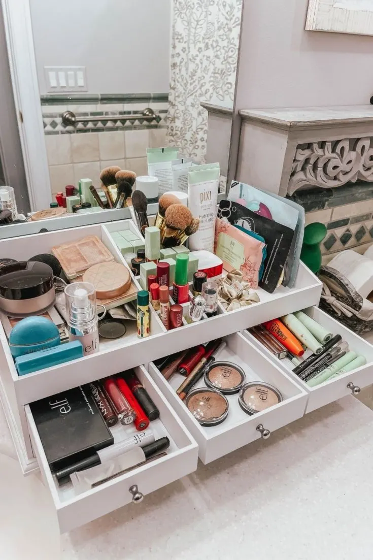 Safe Makeup Storage Solutions For Teens: A Parent's Guide