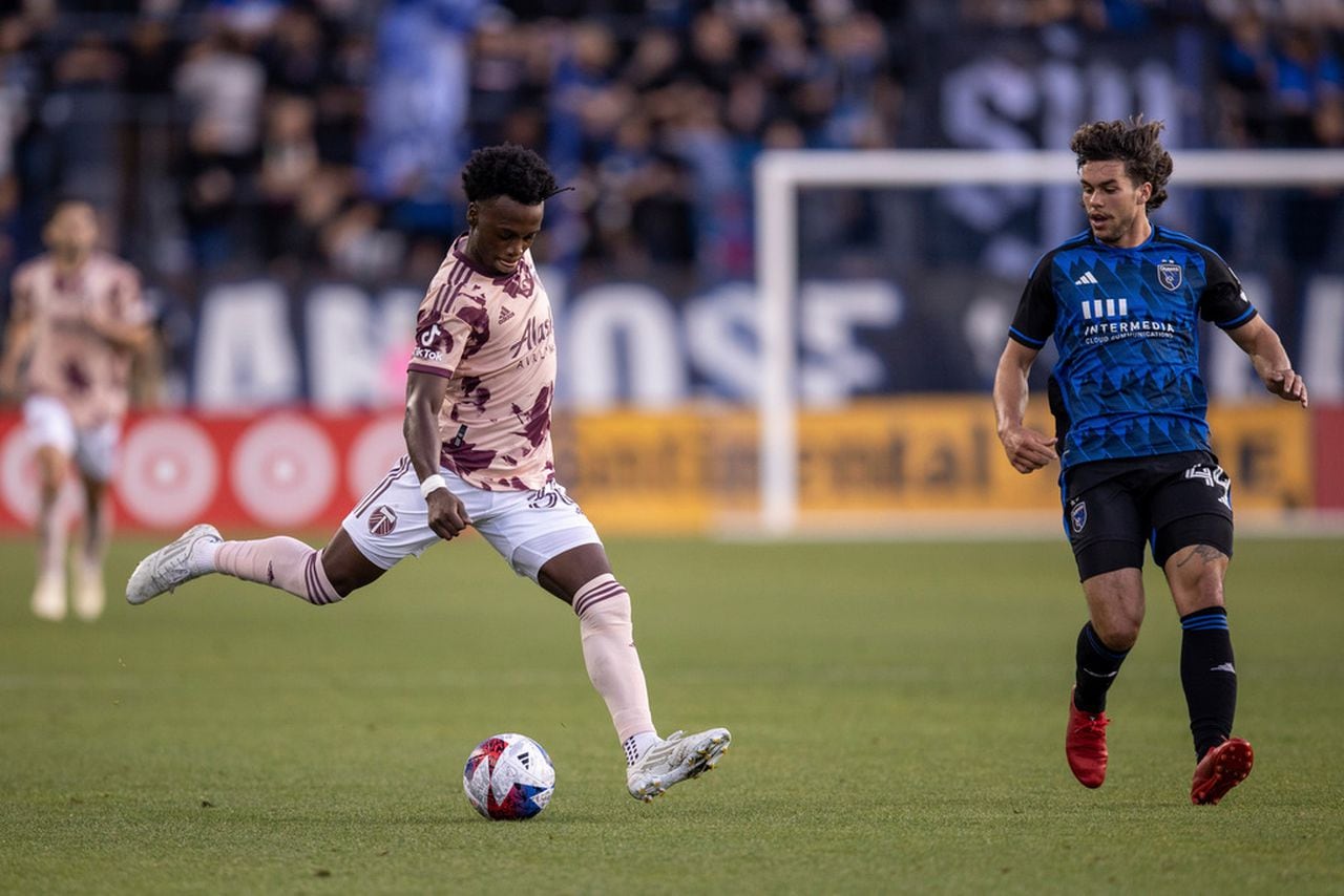 San Jose Earthquakes Defeat Portland Timbers 4-1 San Jose Earthquakes Defeat Portland Timbers 4-1