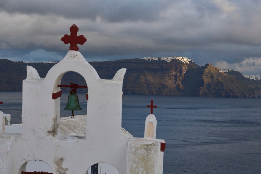 Santorini's Seismic Shift: Decreasing Earthquakes, Uncertain Future Santorini's Seismic Shift: Decreasing Earthquakes, Uncertain Future
