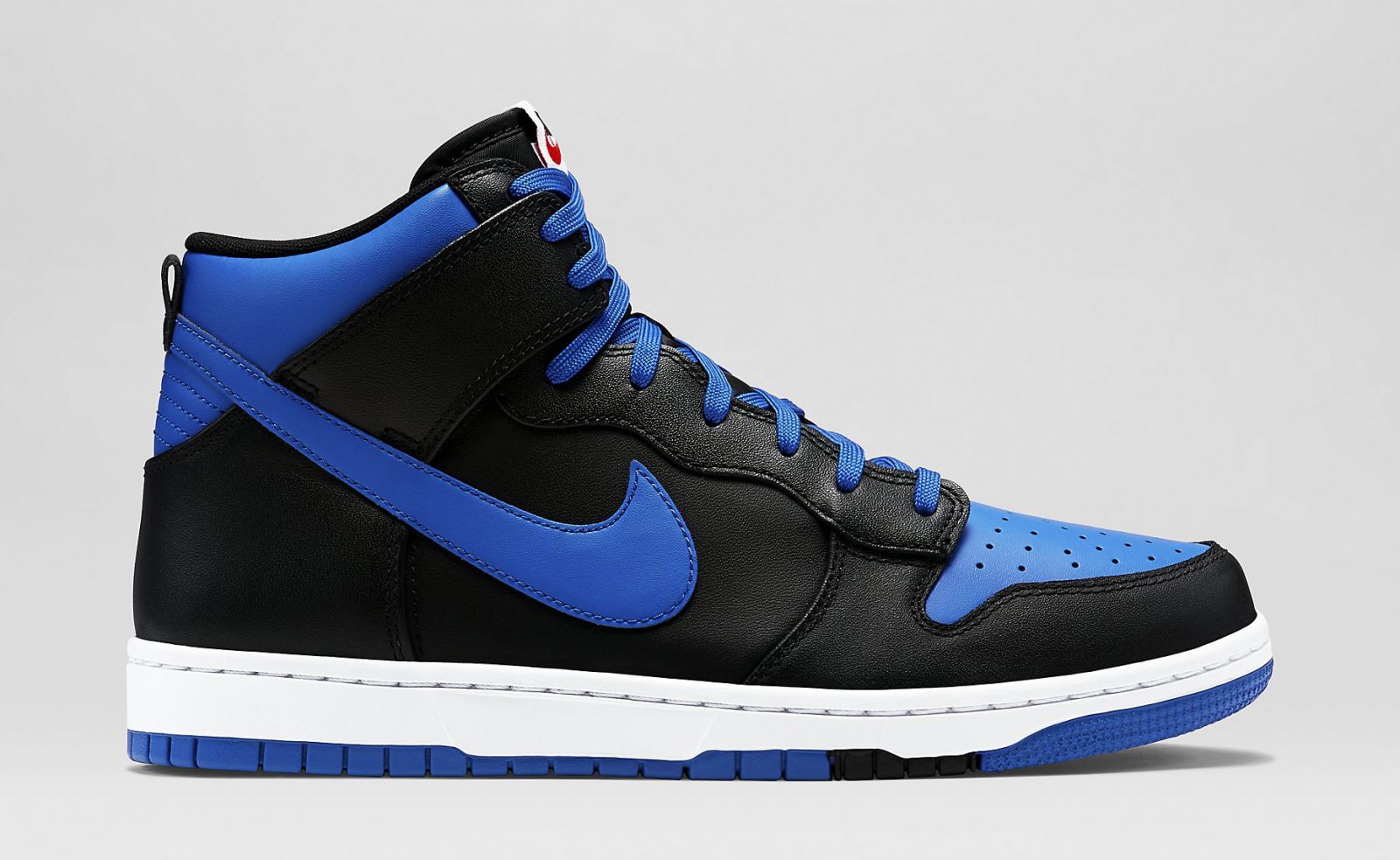 Save Big On Sneakers: Nike Air, Dunks, Jordans At Foot Locker Save Big On Sneakers: Nike Air, Dunks, Jordans At Foot Locker