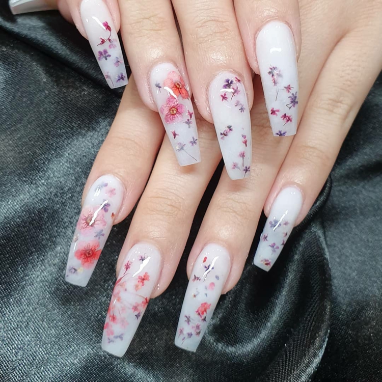Schöne Lavender Milk Nails: Ideen Für Ihre Maniküre Schöne Lavender Milk Nails: Ideen Für Ihre Maniküre