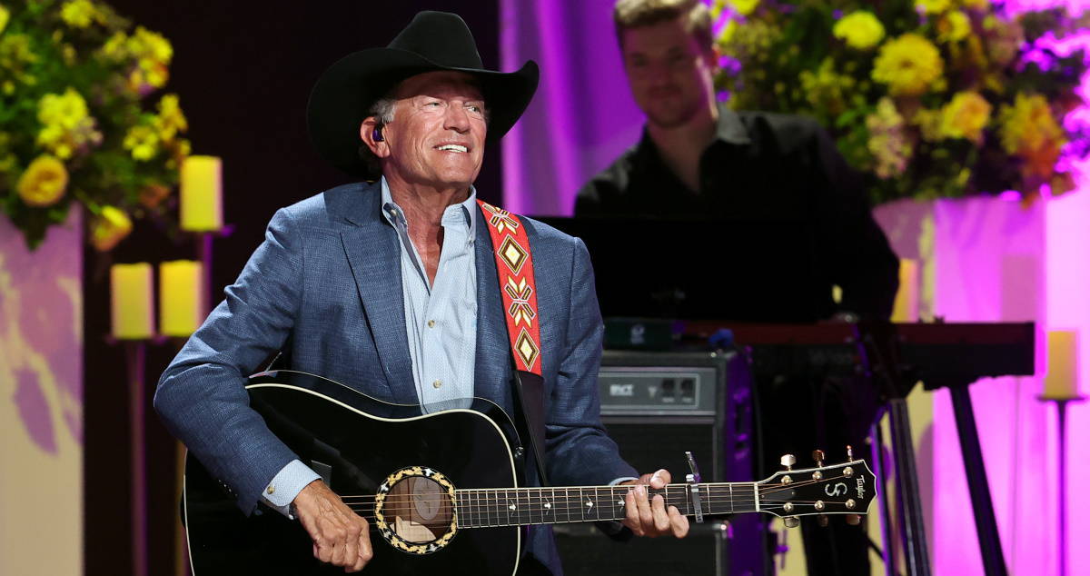 Scotty McCreery's Son Honors George Strait In Sweet Video: Watch Now Scotty McCreery's Son Honors George Strait In Sweet Video: Watch Now
