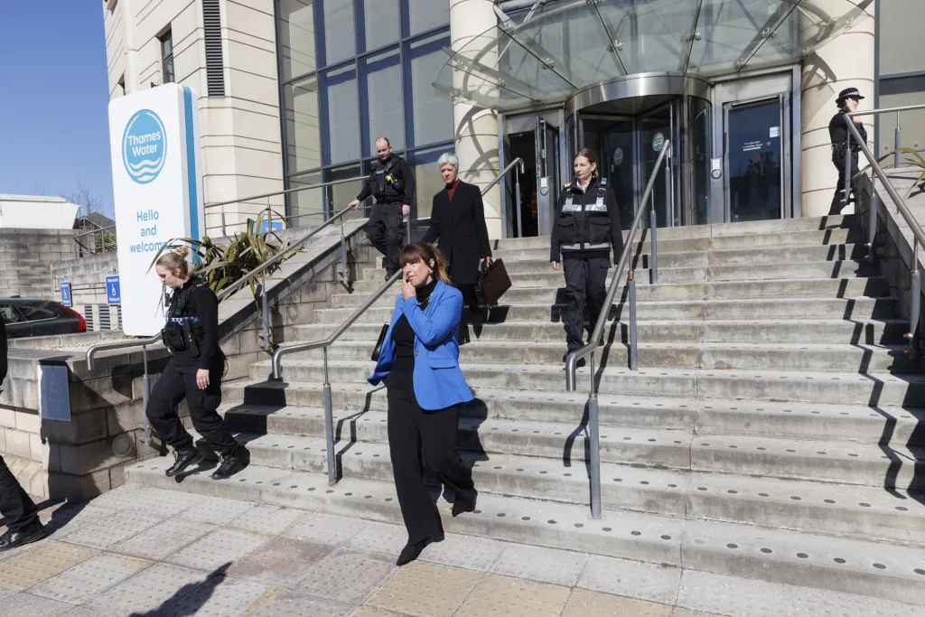 Scrutiny Of Thames Water Executive Bonuses: A Disproportionate Reward? Scrutiny Of Thames Water Executive Bonuses: A Disproportionate Reward?