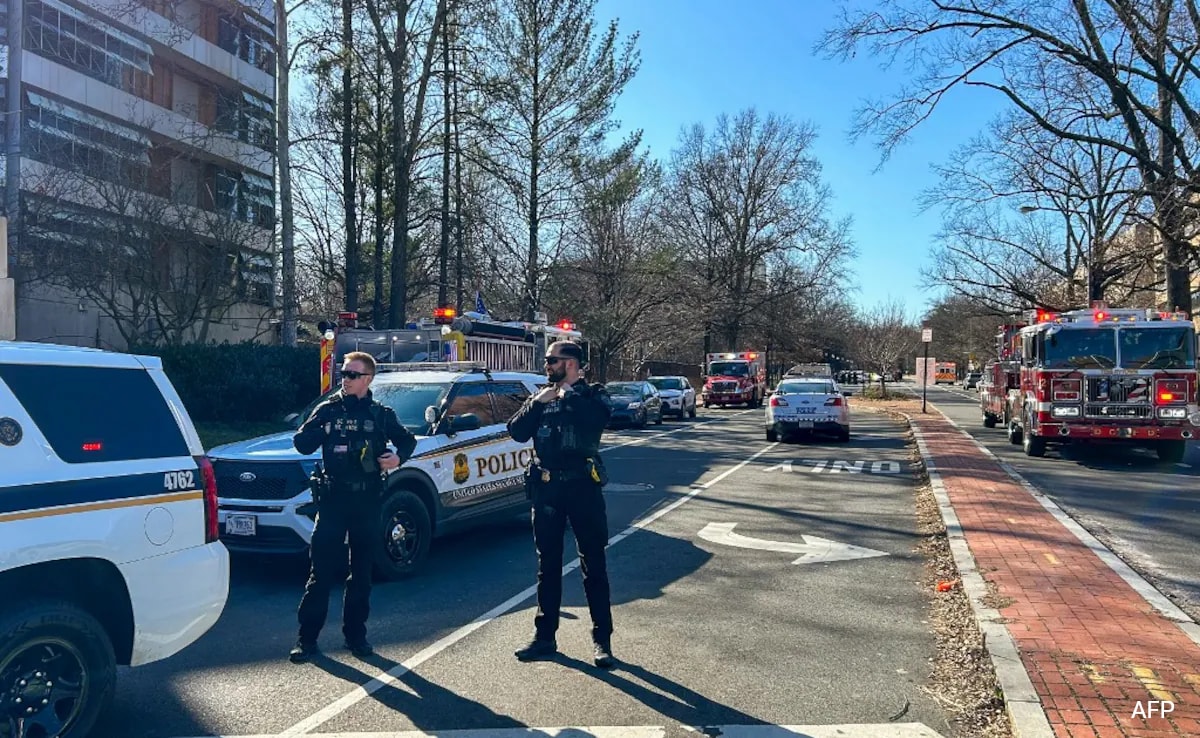 Shooting Outside Jewish Museum: Israeli Embassy Employees Killed Shooting Outside Jewish Museum: Israeli Embassy Employees Killed