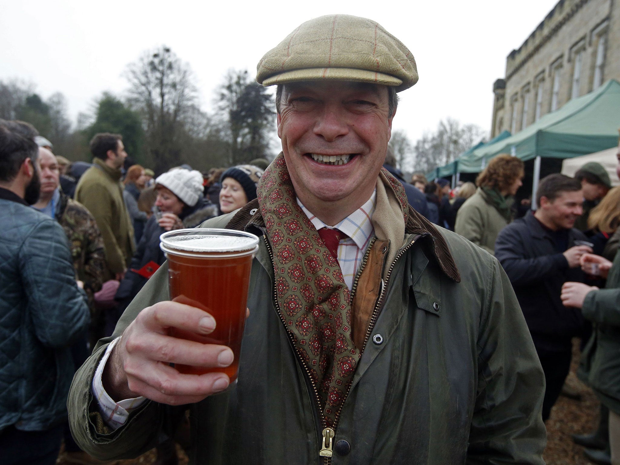 Shrewsbury Visit: Nigel Farage Criticizes Conservatives, Sports Flat Cap Shrewsbury Visit: Nigel Farage Criticizes Conservatives, Sports Flat Cap