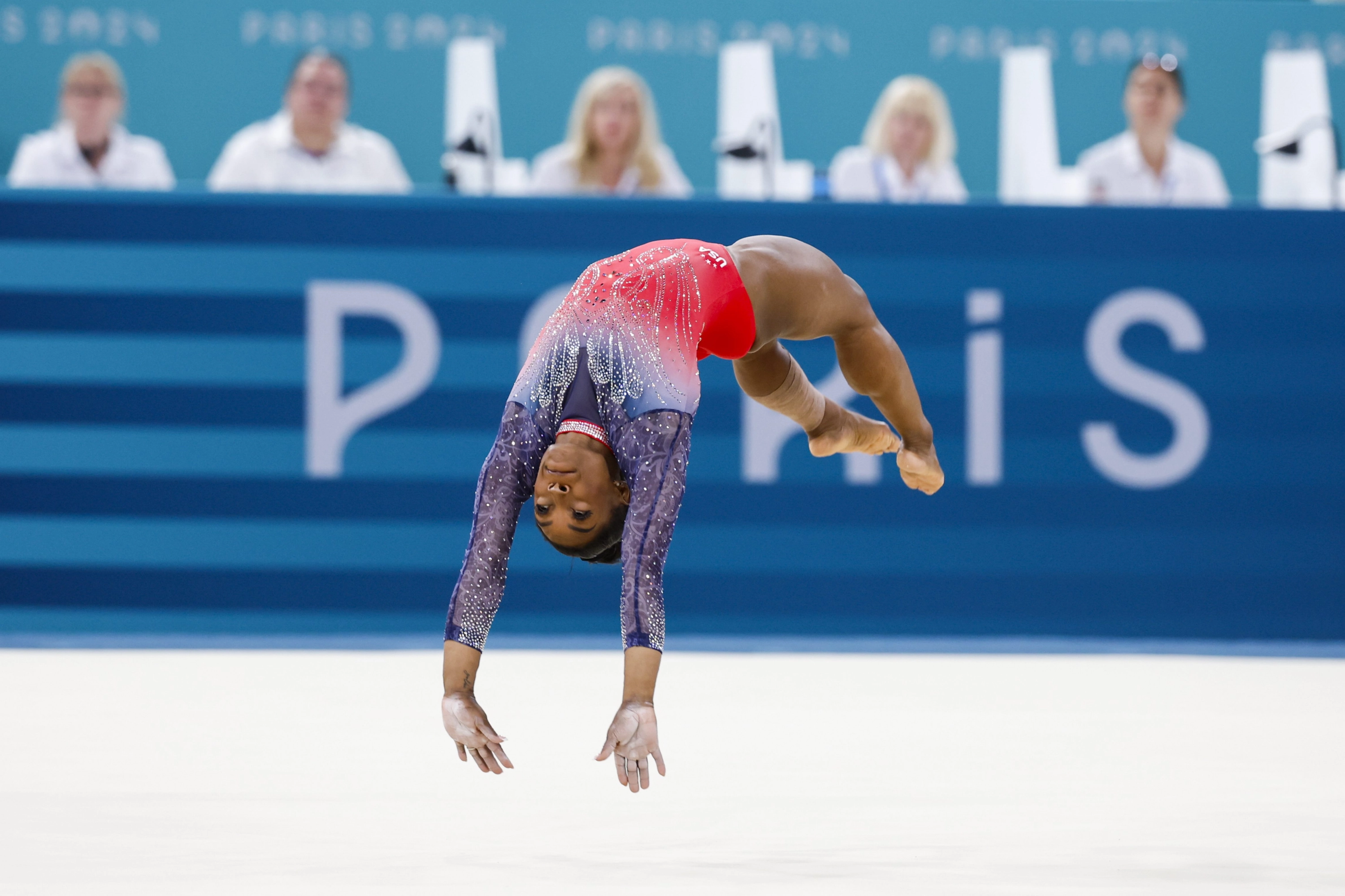 Simone Biles Felicita A La Gimnasta Que Emuló Su Salto Simone Biles Felicita A La Gimnasta Que Emuló Su Salto