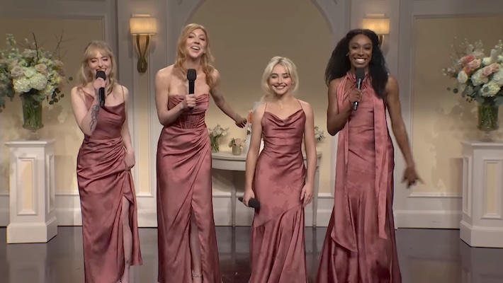 SNL: Sabrina Carpenter Teams Up With Fun Size Castmate For Surprise Performance SNL: Sabrina Carpenter Teams Up With Fun Size Castmate For Surprise Performance
