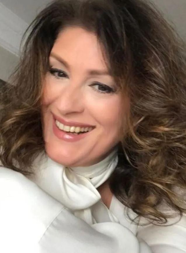 Sosyal Medya Çalkalandı: Gülşen Bubikoğlu 71 Yaşında Sosyal Medya Çalkalandı: Gülşen Bubikoğlu 71 Yaşında