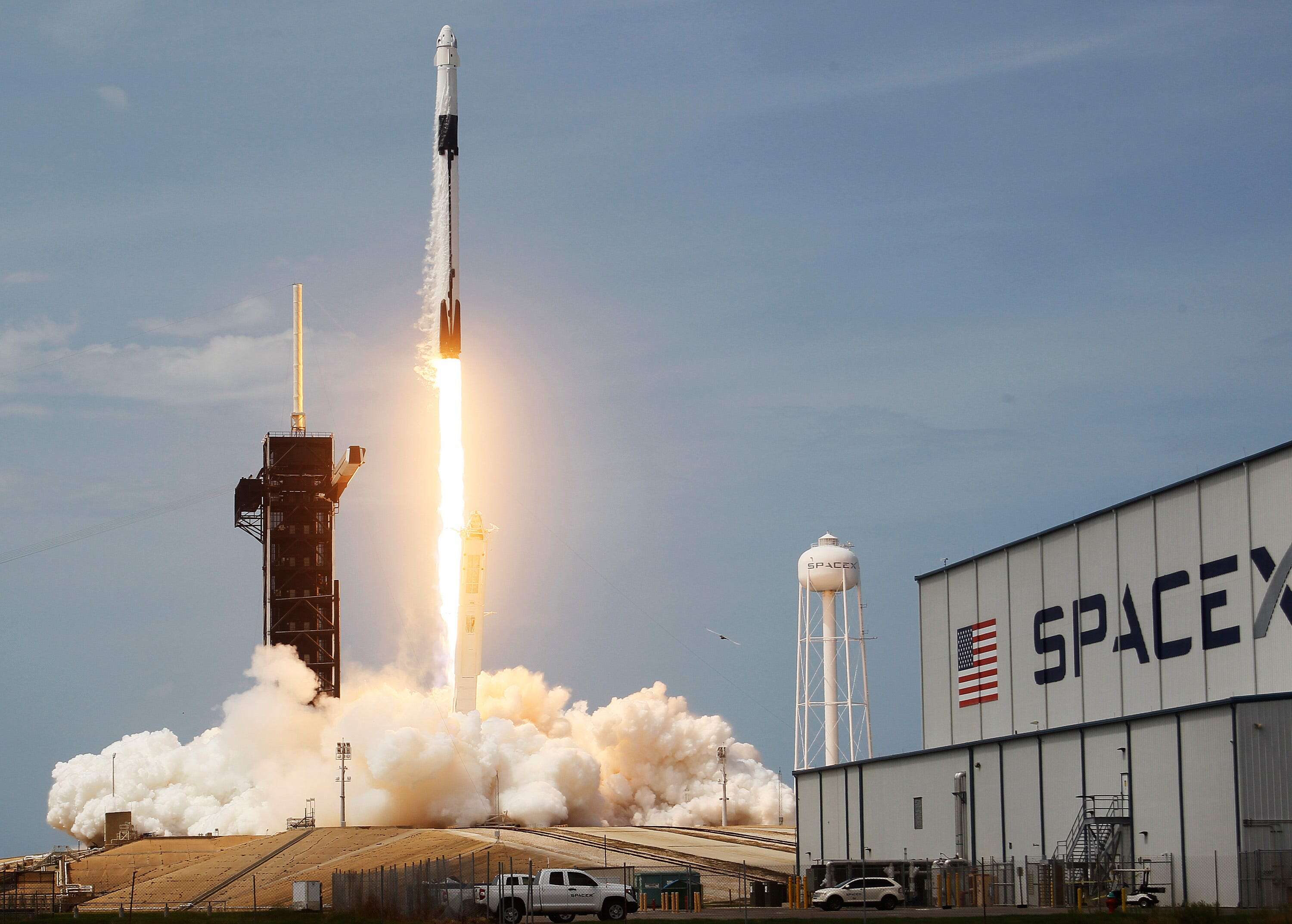 SpaceX Falcon 9: 28 Starlink Satellites Launched On Successful Mission SpaceX Falcon 9: 28 Starlink Satellites Launched On Successful Mission