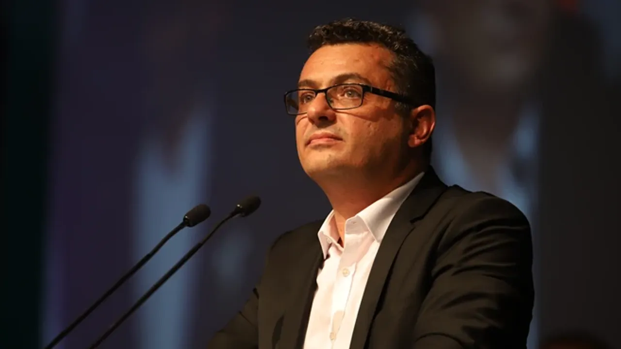 Stefanos Stefanu: Kıbrıs Sorununda Girişimci Bir Rol Stefanos Stefanu: Kıbrıs Sorununda Girişimci Bir Rol