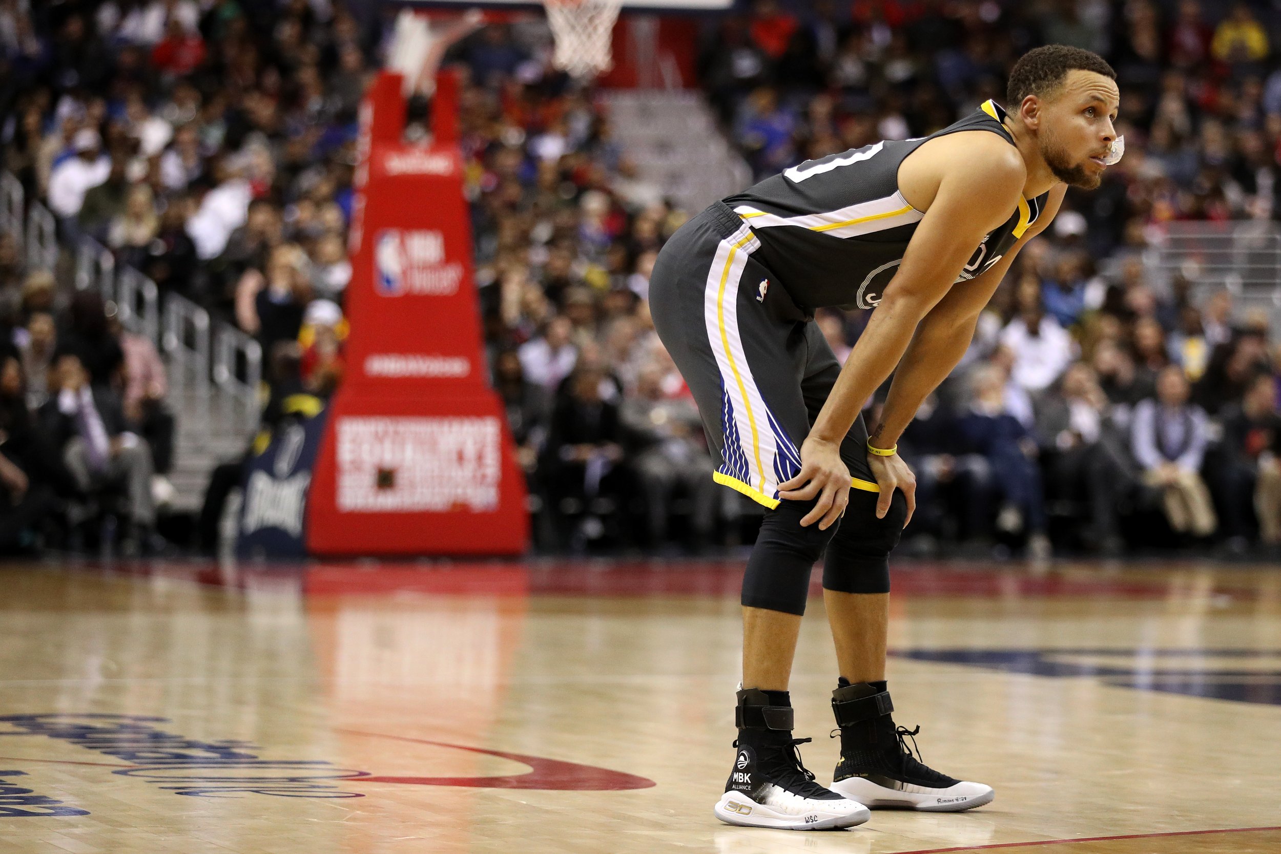 Stephen Curry's Injury: Steve Kerr's Positive Assessment And Expected Timeline Stephen Curry's Injury: Steve Kerr's Positive Assessment And Expected Timeline