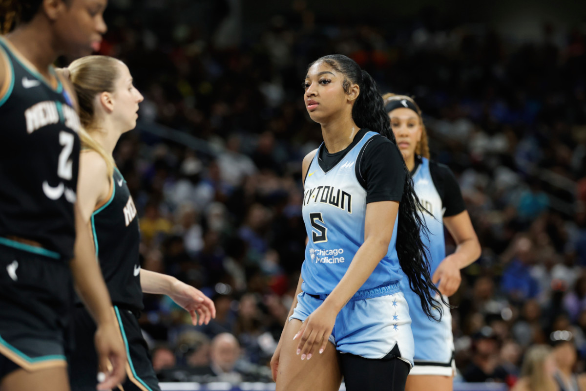 Strong Words From Angel Reese Following Chicago Sky Game Strong Words From Angel Reese Following Chicago Sky Game