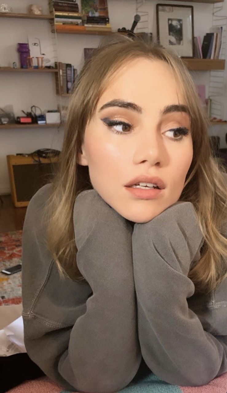 Suki Waterhouse's Baby Doll Inspired Spring Makeup Suki Waterhouse's Baby Doll Inspired Spring Makeup