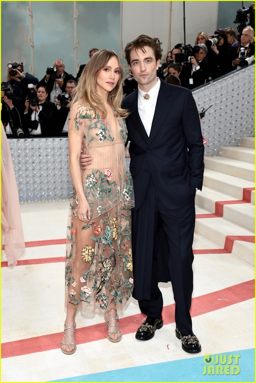 Suki Waterhouse's Met Gala 2023: A Full-Circle Fashion Moment Suki Waterhouse's Met Gala 2023: A Full-Circle Fashion Moment