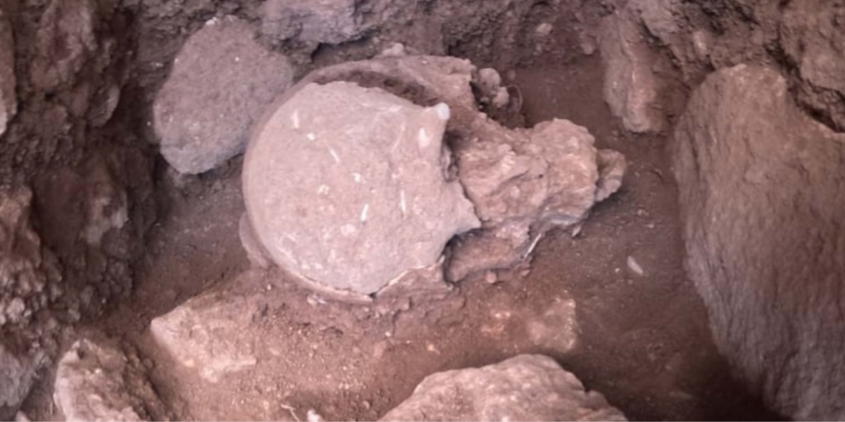 Sutton Hoo's Sixth-Century Vessel: New Insights Into Burial Rituals Sutton Hoo's Sixth-Century Vessel: New Insights Into Burial Rituals