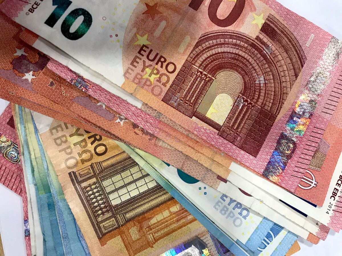 Suuria Eurojackpot-voittoja: Neljä Voittajaa Jaettiin Lähes Kaksi Miljoonaa Euroa Suuria Eurojackpot-voittoja: Neljä Voittajaa Jaettiin Lähes Kaksi Miljoonaa Euroa