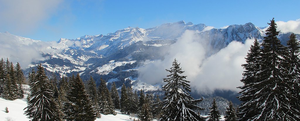 Swiss Village Buried: Glacier Collapse Leaves One Missing Swiss Village Buried: Glacier Collapse Leaves One Missing