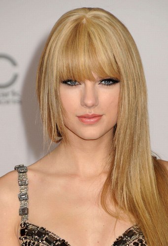 Taylor Swift Sues Kanye West Over Explicit Lyrics: A Legal Battle Explained Taylor Swift Sues Kanye West Over Explicit Lyrics: A Legal Battle Explained
