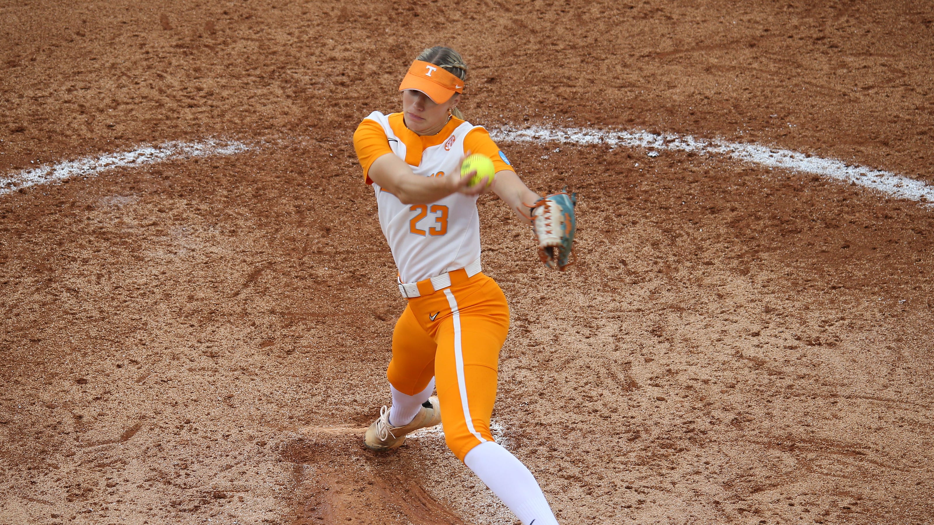 Tennessee's Karlyn Pickens: 78.2 Mph Fastball, NCAA Softball History Tennessee's Karlyn Pickens: 78.2 Mph Fastball, NCAA Softball History