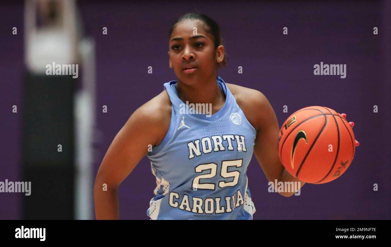 Texas' Deja Kelly Embraces Leadership Role At Oregon Tournament Texas' Deja Kelly Embraces Leadership Role At Oregon Tournament
