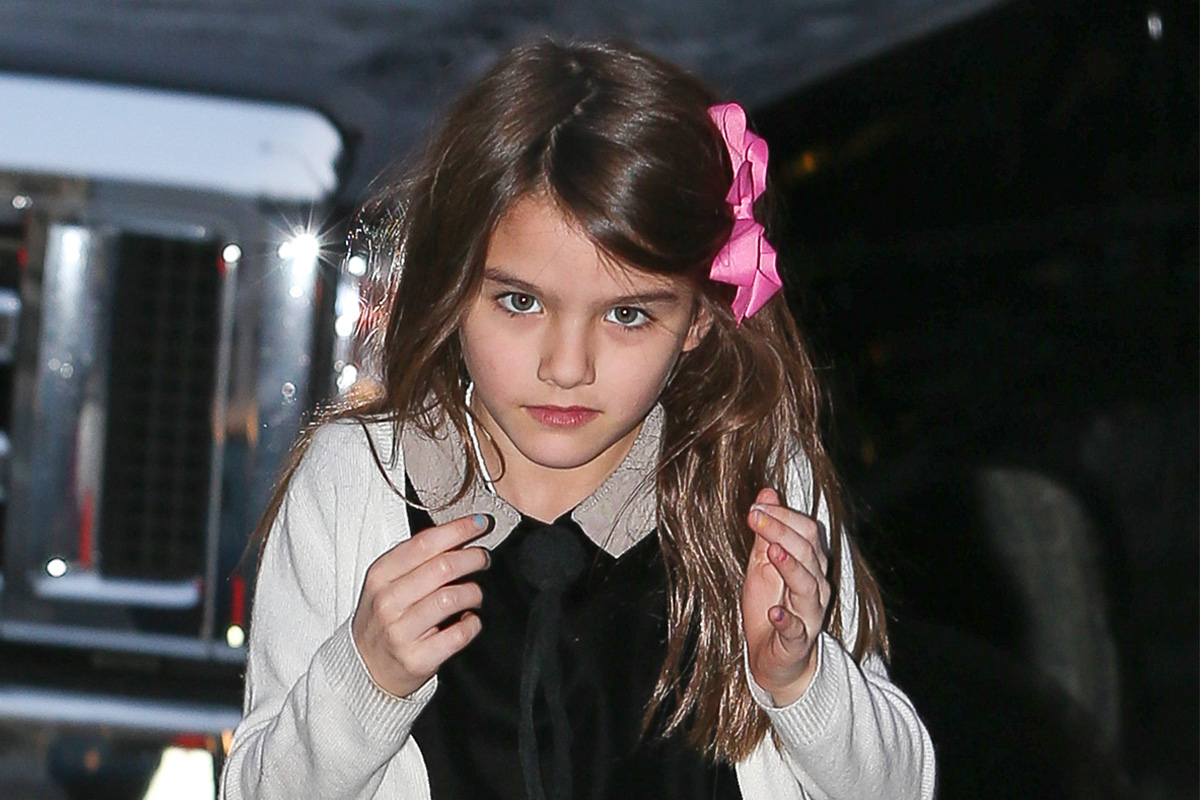 Tom Cruise's Unique Post-Birth Gesture For Suri Cruise Tom Cruise's Unique Post-Birth Gesture For Suri Cruise