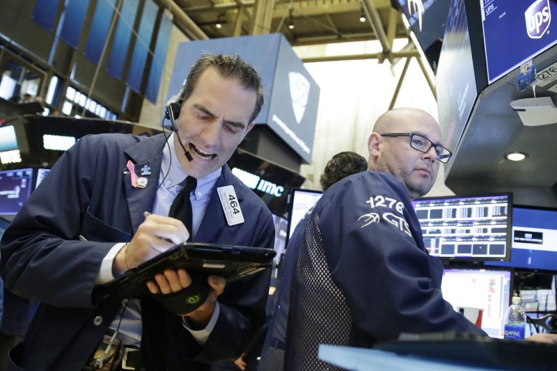 Trade War Fears Boost Gold Prices: Market Reaction To Trump's Actions Trade War Fears Boost Gold Prices: Market Reaction To Trump's Actions