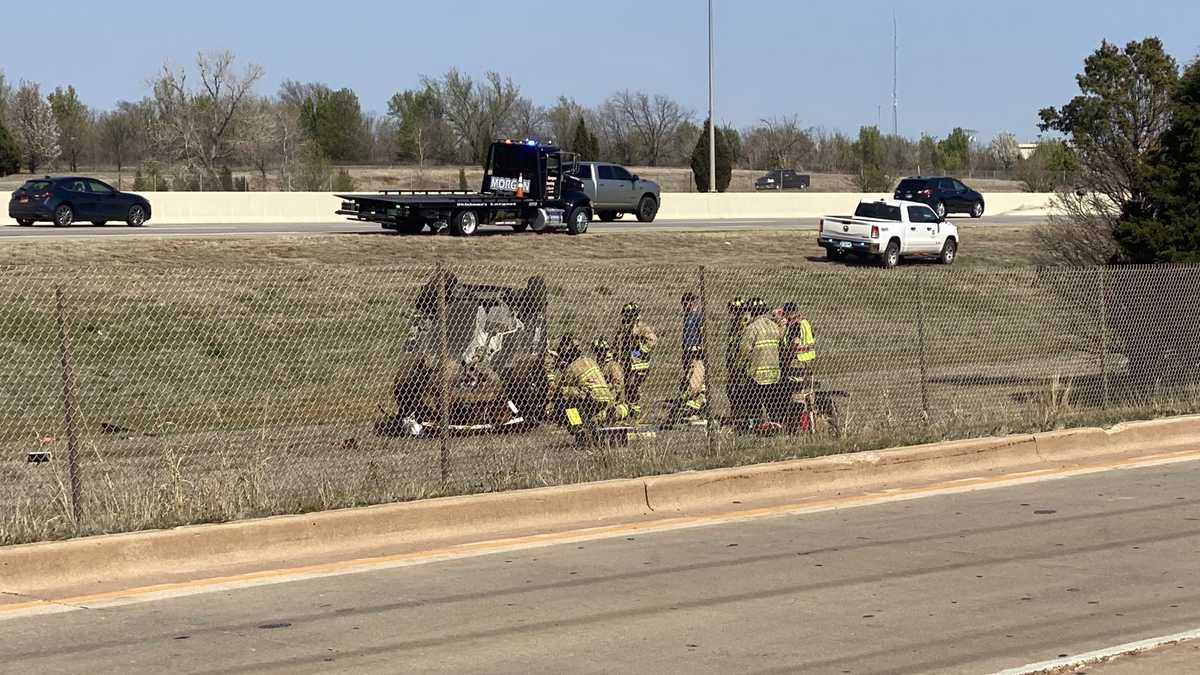 Traffic Alert: Semi-Truck Involved In Crash On Kilpatrick Turnpike