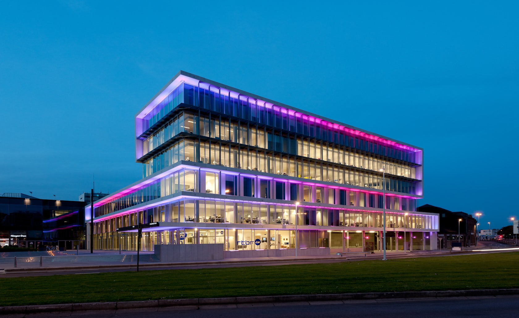 Transformation Des Locaux RTBF Au Palais Des Congrès De Liège