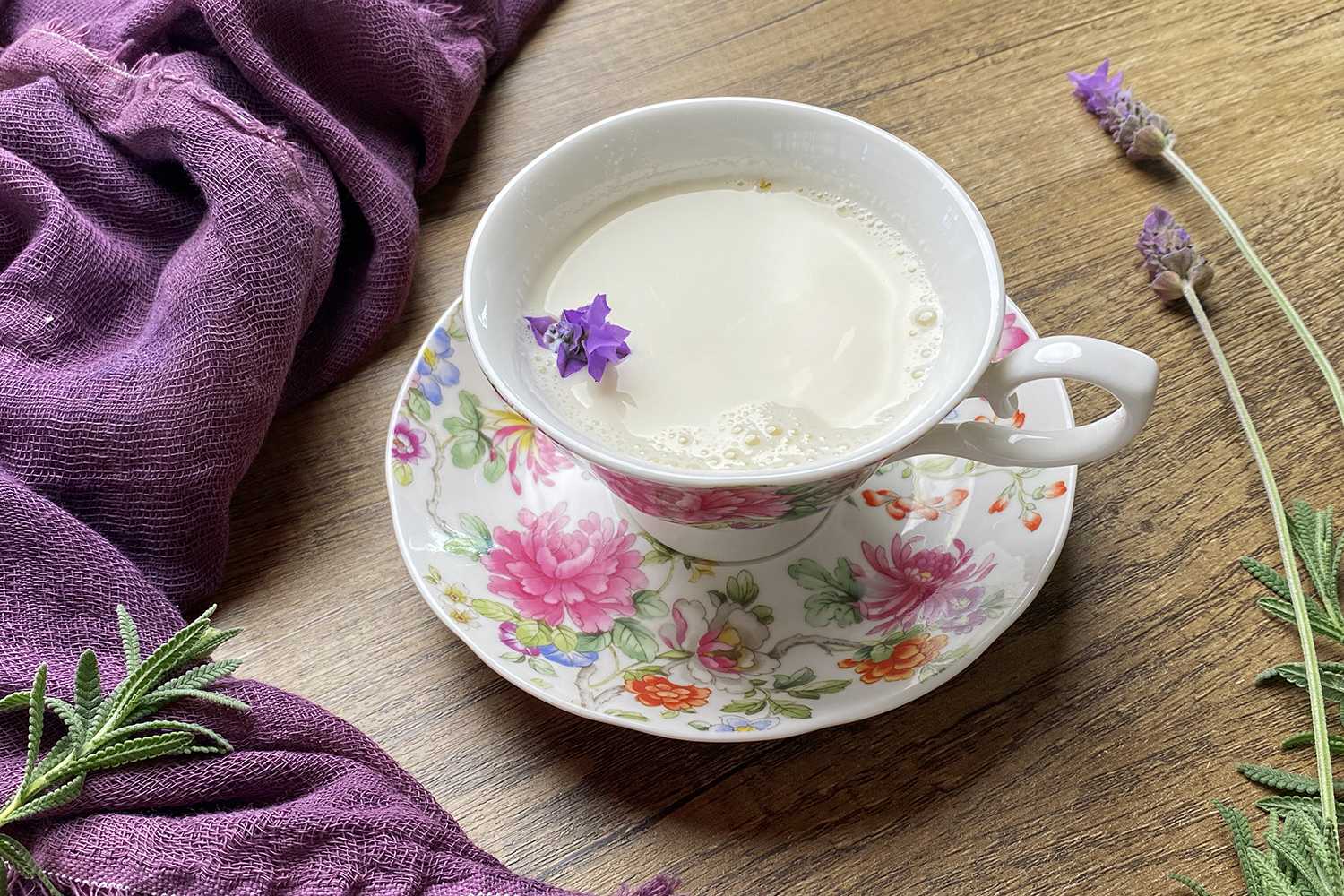 Trendige Lavender Milk Nails: Anleitung Und Inspirationen Trendige Lavender Milk Nails: Anleitung Und Inspirationen