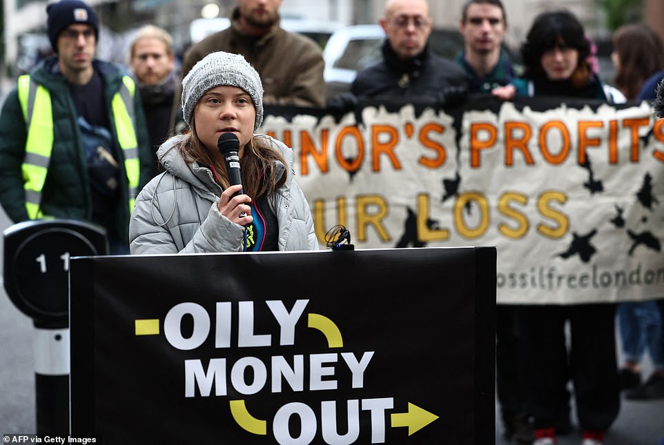 Trump's Cheap Oil Agenda: Conflicts And Compromises With The Energy Industry Trump's Cheap Oil Agenda: Conflicts And Compromises With The Energy Industry