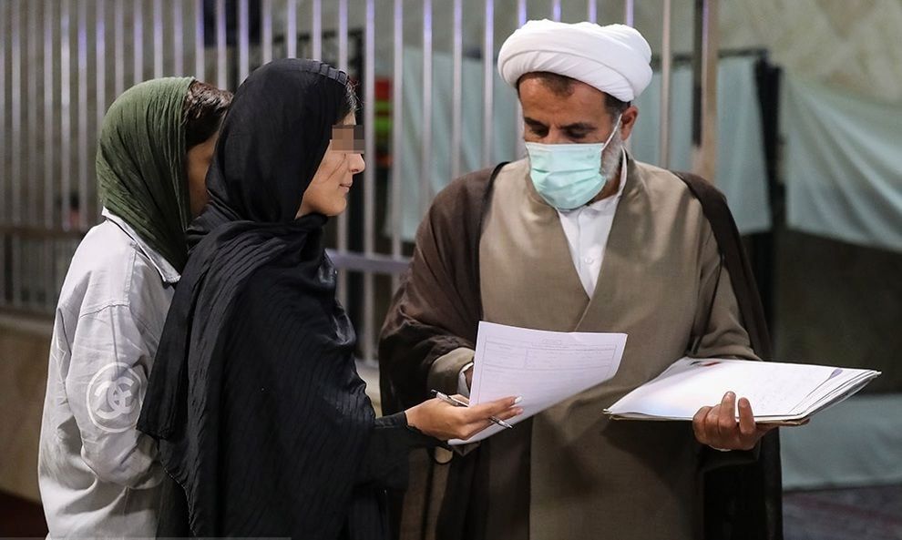 تین خواتین جعلی دستاویزات اور گداگری کے الزام میں گرفتار تین خواتین جعلی دستاویزات اور گداگری کے الزام میں گرفتار