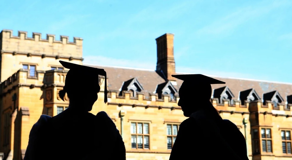 UK To Tighten Student Visas: Pakistani Students And Asylum Implications UK To Tighten Student Visas: Pakistani Students And Asylum Implications