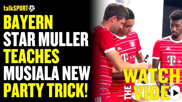 Ultimul Dans Al Lui Thomas Müller Cu Fanii Bayern Ultimul Dans Al Lui Thomas Müller Cu Fanii Bayern