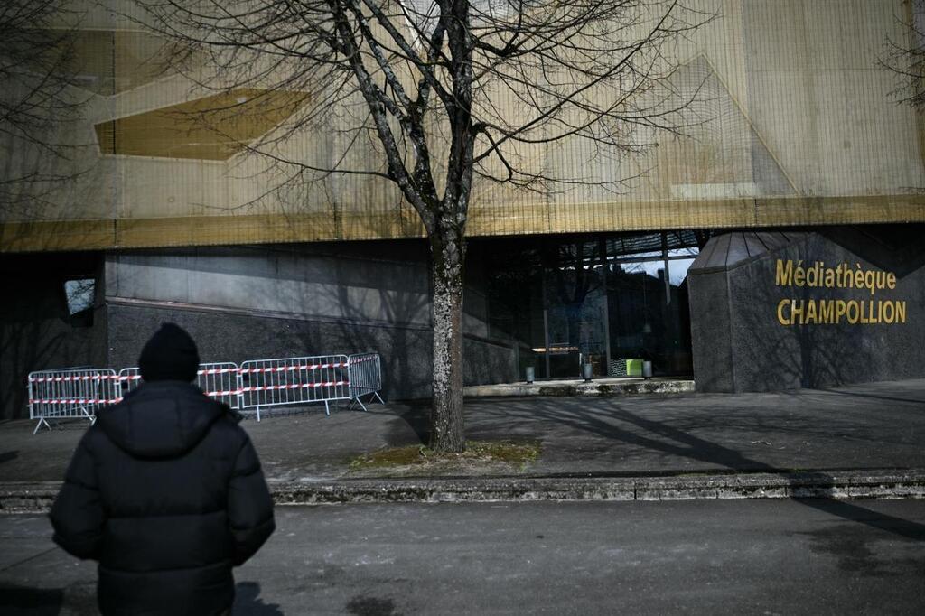 Un Début D'Incendie Inquiétant À La Médiathèque Champollion De Dijon Un Début D'Incendie Inquiétant À La Médiathèque Champollion De Dijon