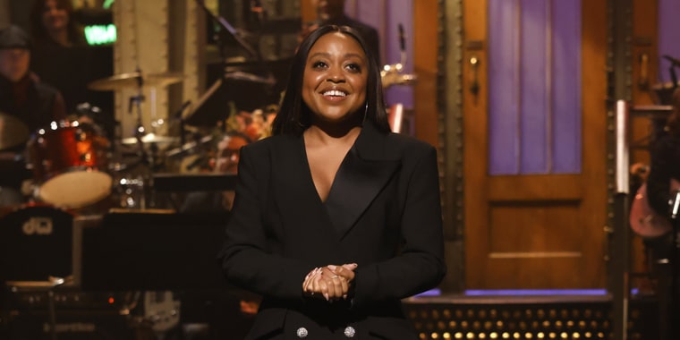 Unexpected Guest: Sabrina Carpenter Joins Quinta Brunson's SNL Short-Statured Monologue Unexpected Guest: Sabrina Carpenter Joins Quinta Brunson's SNL Short-Statured Monologue