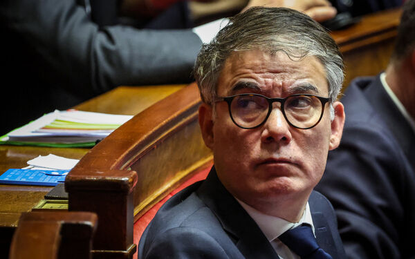Unité Du PS En Jeu : Bouamrane Contre Faure Au Congrès Unité Du PS En Jeu : Bouamrane Contre Faure Au Congrès