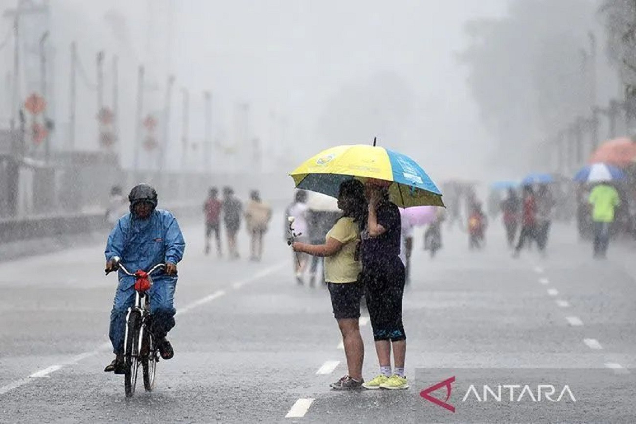 Update Cuaca Jawa Tengah: Peringatan Hujan Hari Ini Dan Besok Update Cuaca Jawa Tengah: Peringatan Hujan Hari Ini Dan Besok
